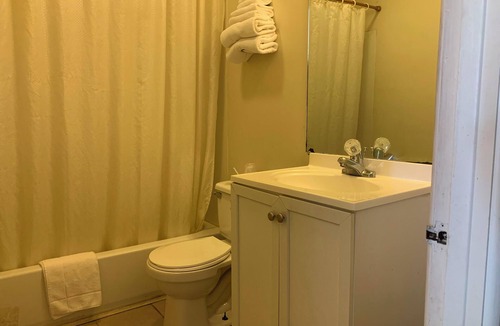 Ottawa Hotel | Surrey Motel