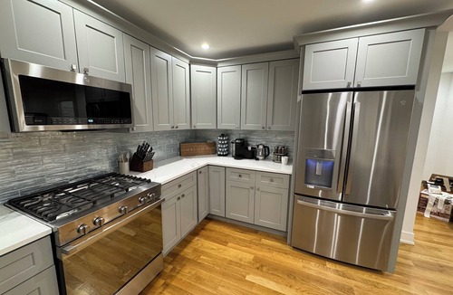 Forest Park House | Swanky Rooftop, Birthday, Anniversary sleeps 16