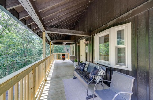 Calvin House | Swings, Fire Pit + Views: Shirleysburg Cabin!