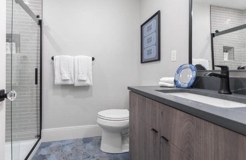 Fenway–Kenmore Apartment | Symphony Suites by Thatch