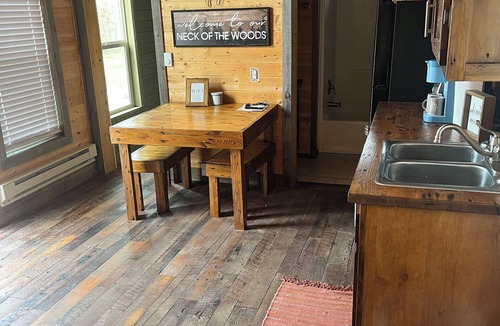 Eagle Rock Cabin | Table Rock Tiny Home Mill Creek Cabin