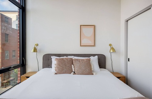 River West Apartment | Tasteful River West 2BR w/Rooftop, nr L Blue Line, by Blueground