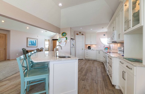 Corolla House | Terning Point - Corolla, Crown Point, Oceanfront, 20 Yds to Beach, Pool, Hot Tub, Pets OK