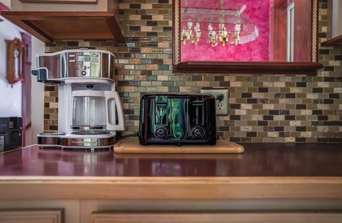 Spring Grove House | The April Inn - A Victorian Waterfront Retreat