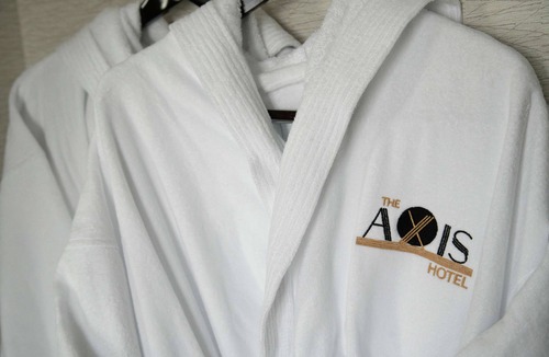 Moline Hotel | The Axis Moline Hotel, Tapestry Collection by Hilton