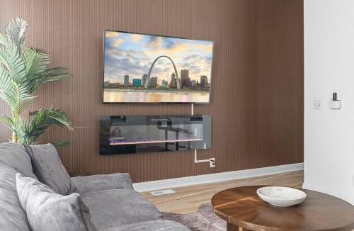 Soulard Apartment | The Brickline Flat Modern 1BR Near Soulard
