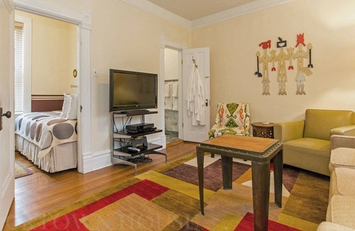 Bucktown Apartment | The Bucktown House #1 - Heart of Bucktown/Wicker Park, 10 Min Uber to Downtown