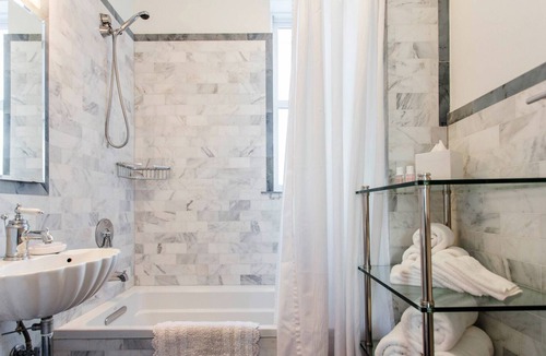 Bucktown Apartment | The Bucktown House #1 - Heart of Bucktown/Wicker Park, 10 Min Uber to Downtown