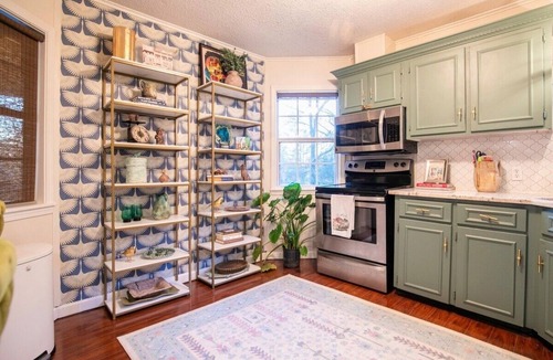 Oxford House | The Campus Coop, 2BR Rustic by Velvet Ditch Villas