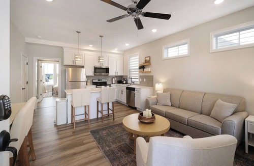Ottawa Condo | The Cardinal Cottage | 2 Bed, 2 Bath