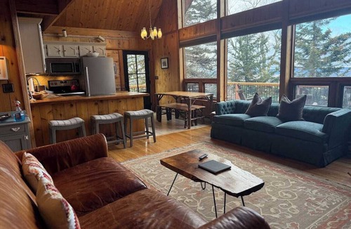 Edray Ski Chalet | The Cedar Chalet @ 59 Westridge