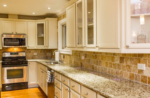 Old Town House | THE COMPOUND Large Exquisite House Private Yard 'Best Location' Well Appointed