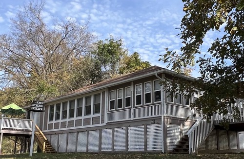 Grafton House | The Cottage at Dagget Hollow
