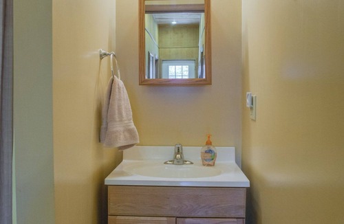 New Haven Cabin | The Country Lodge-Southern Illinois Getaway