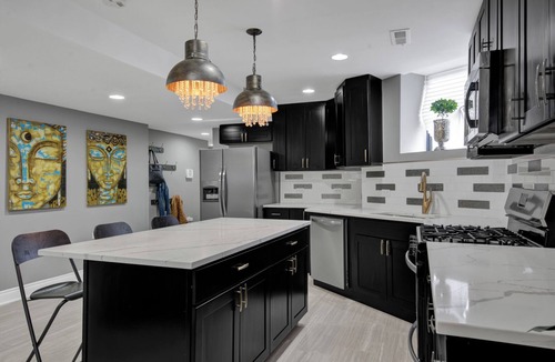 Bronzeville Condo | The En Bronze ~ 7mins To Dining & Downtown Chicago
