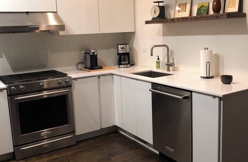 Magnolia Glen Apartment | The entire FLAT. Stay Like You Own! Central AIR. TWO FULL BATHROOMS. Unique.