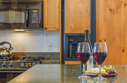 Warm Springs Condo | The Fields - 110 is a Cozy Mountain Condo With Access to Everything - Community Hot Tub