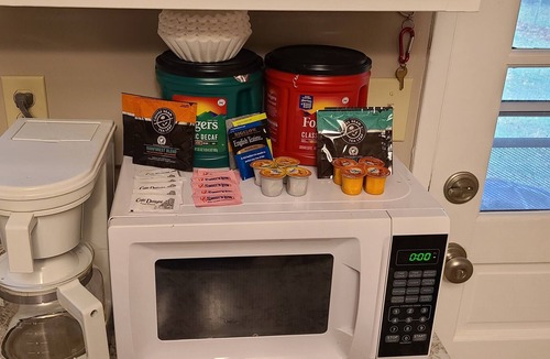 Belleville House | The Frog Prince Cottage- Pet Friendly