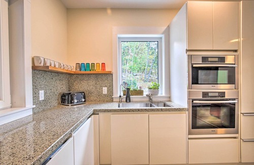 Garrison Cottage | 'the Glabin: Garrison Gem w/Hot Tub & Fire Pit