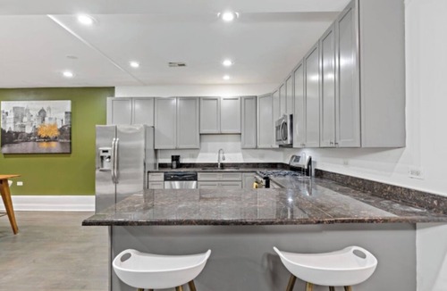 Washington Park Condo | The Green Oasis- 4bdrm 3bath Condo- 11 mins from DTWN
