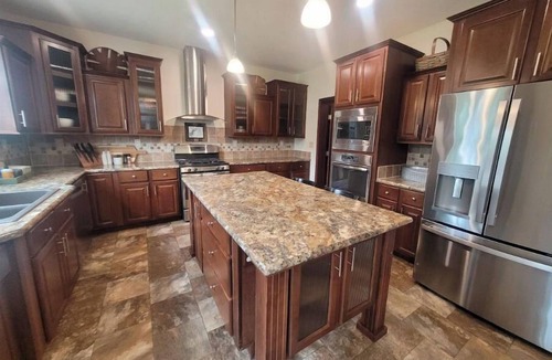 Groveland House | The Groveland Guesthouse on 3 acres