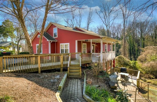 Lynn House | The Haven - Charming Tryon house - A haven from everyday life