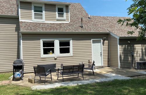 Eureka House | The Haven Eureka! n4Bedroom 1.5 Bath nWalking distance to The Canneryn