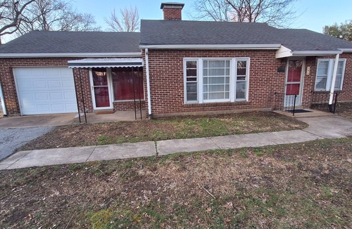 Belleville House | The Holly House. Comfort and Stylish charm. n