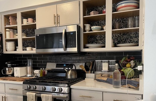 Woodlawn House | The Hyde Park Haven