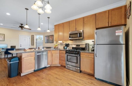 North Center Apartment | The Irving Park Hideaway – Prime Location w/Patio & Parking!
