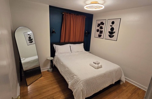 Edgewater House | *The JewelBox* Quiet 3-Bed Townhouse