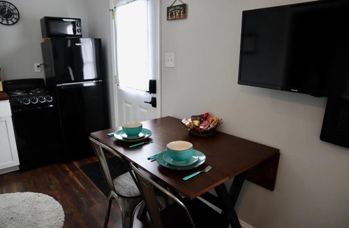 Hillsboro Apartment | The Lakehouse by Historic Red Rooster