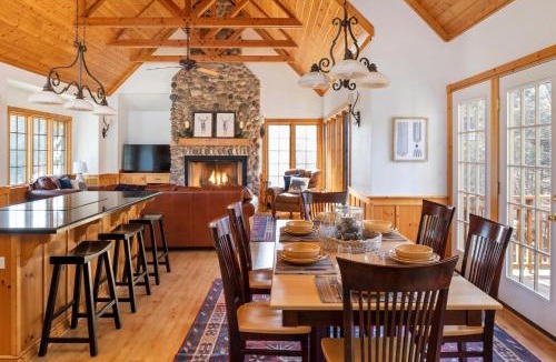 The Galena Territory Villa | The Lodge, 'North Woods' style, boutique Galena Getaway!