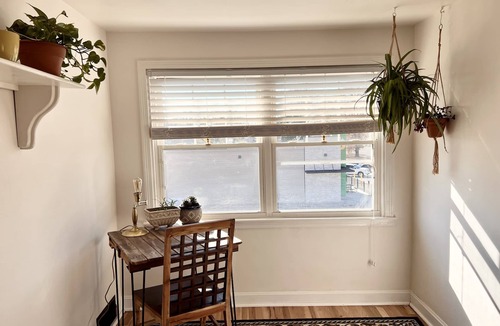 Carmi Apartment | The Main Street Loft in Carmi, IL - spacious, artsy, comfortable - sleeps 6
