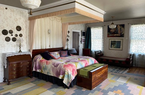 Auburn Bed & Breakfast | The Munroe Inn