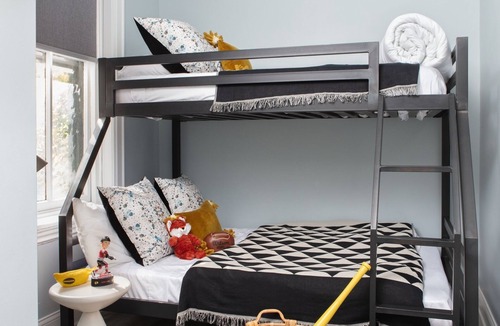Park West Hotel | The Neighborhood Hotel - Lincoln Park 203 - Two Bedroom