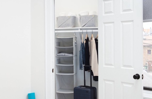 Park West Hotel | The Neighborhood Hotel - Lincoln Park 302 - One Bedroom w/Patio