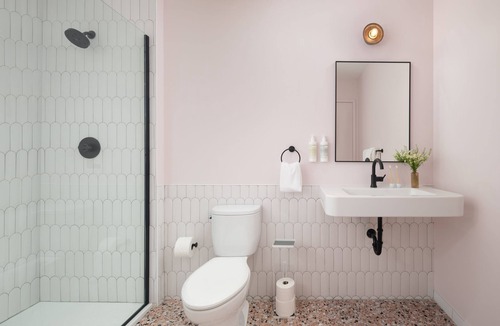 Near West Side Hotel | The Neighborhood Hotel - Little Italy One Bedroom