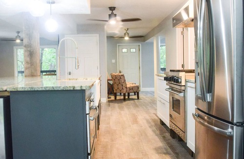 Greenville House | THE NEST getaways&gatherings, beach/lake sleeps 20+