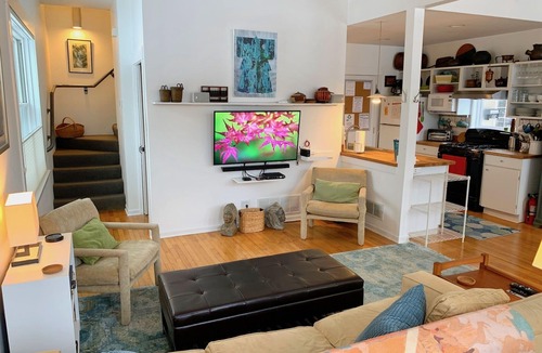 Evanston House | The NICEST place in Evanston for Families 1500Main