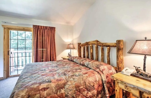Oglesby House | The Perfect Vacay!
