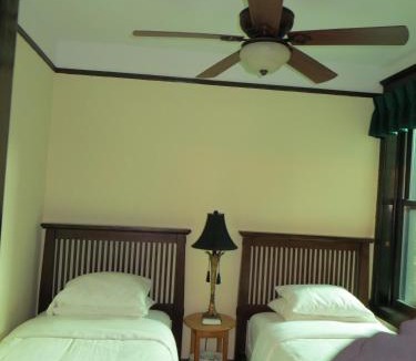 Bridgeport Bed & Breakfast | The Polo Inn Bridgeport U.S.A.