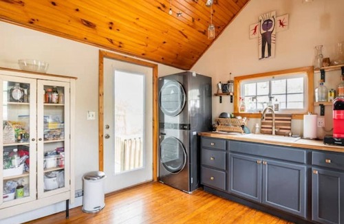 Catskill House | The Railway Bridge Cottage