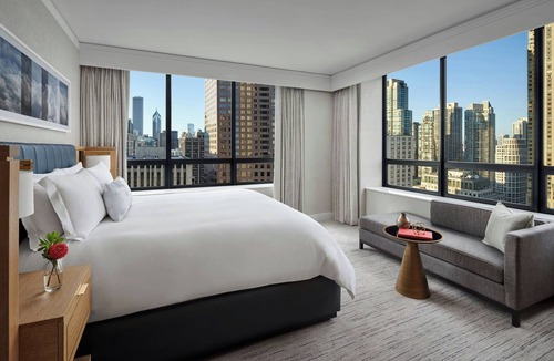 Streeterville Hotel | The Ritz-Carlton, Chicago