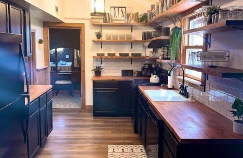 Graymont House | The Schoolhouse Cabin - Hot Tub and Game Room!