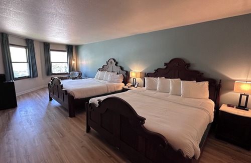 Shelbyville Hotel | The Shelby Inn