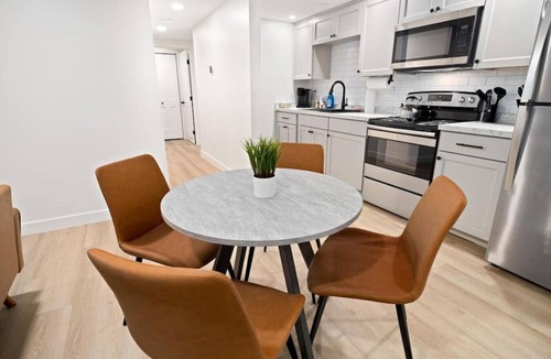 Morton Apartment | The Silo 7 - 2 FULL BA Double Delight