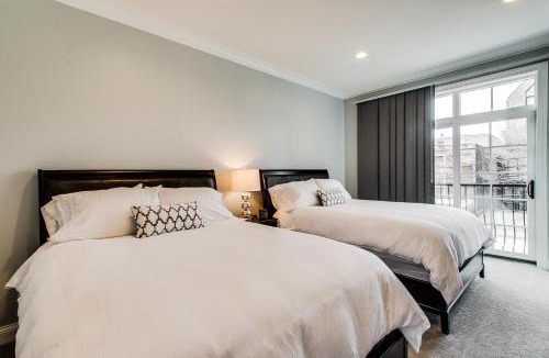 Old Town Bed & Breakfast | The Sono Chicago