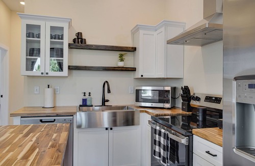 Highland Apartment | The Swiss Post Apartment A