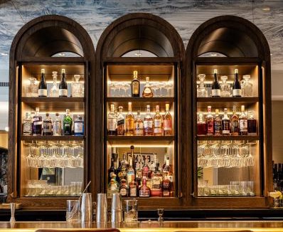 Rush and Division Hotel | The Talbott, Autograph Collection